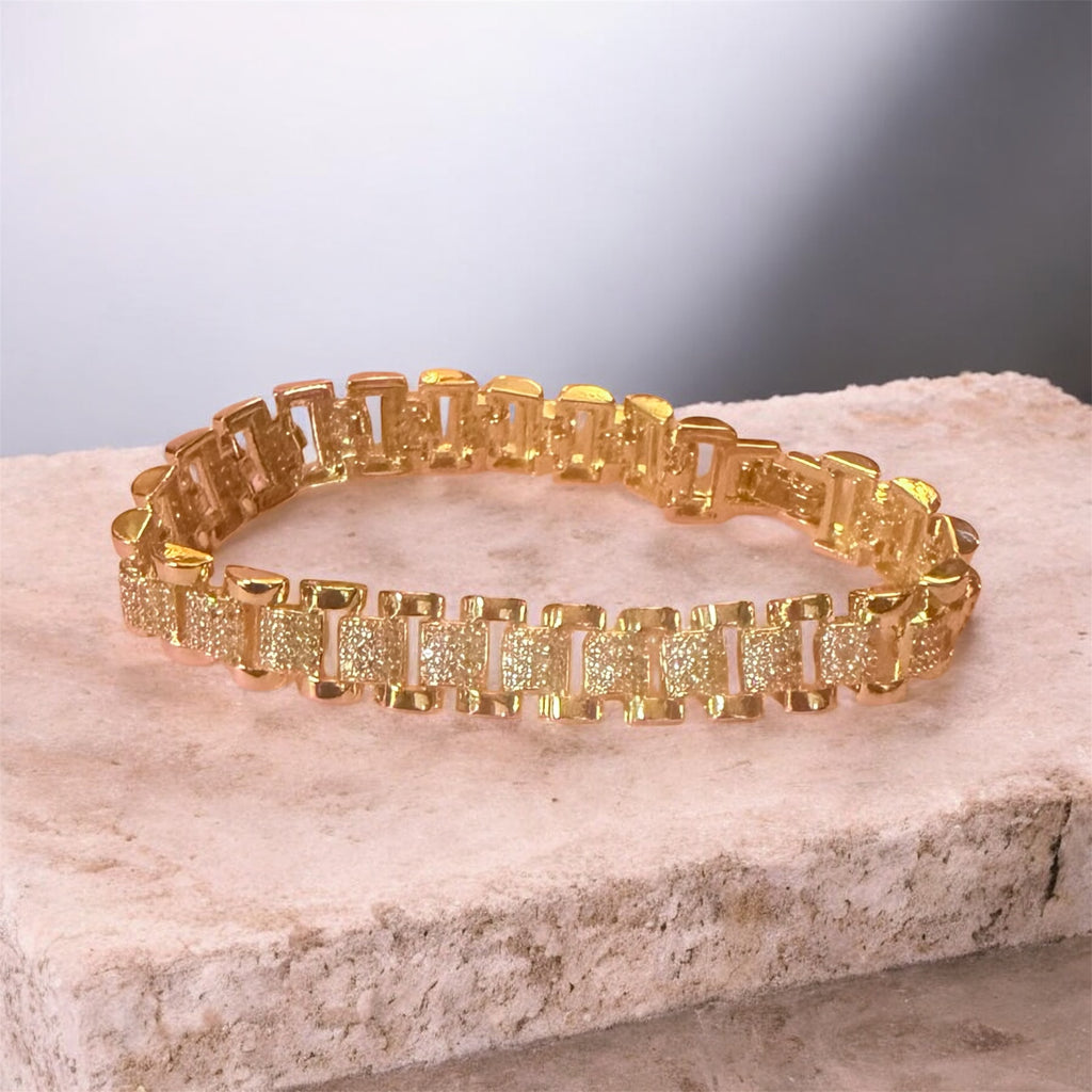 ✨ Gold Pavé Link Bracelet